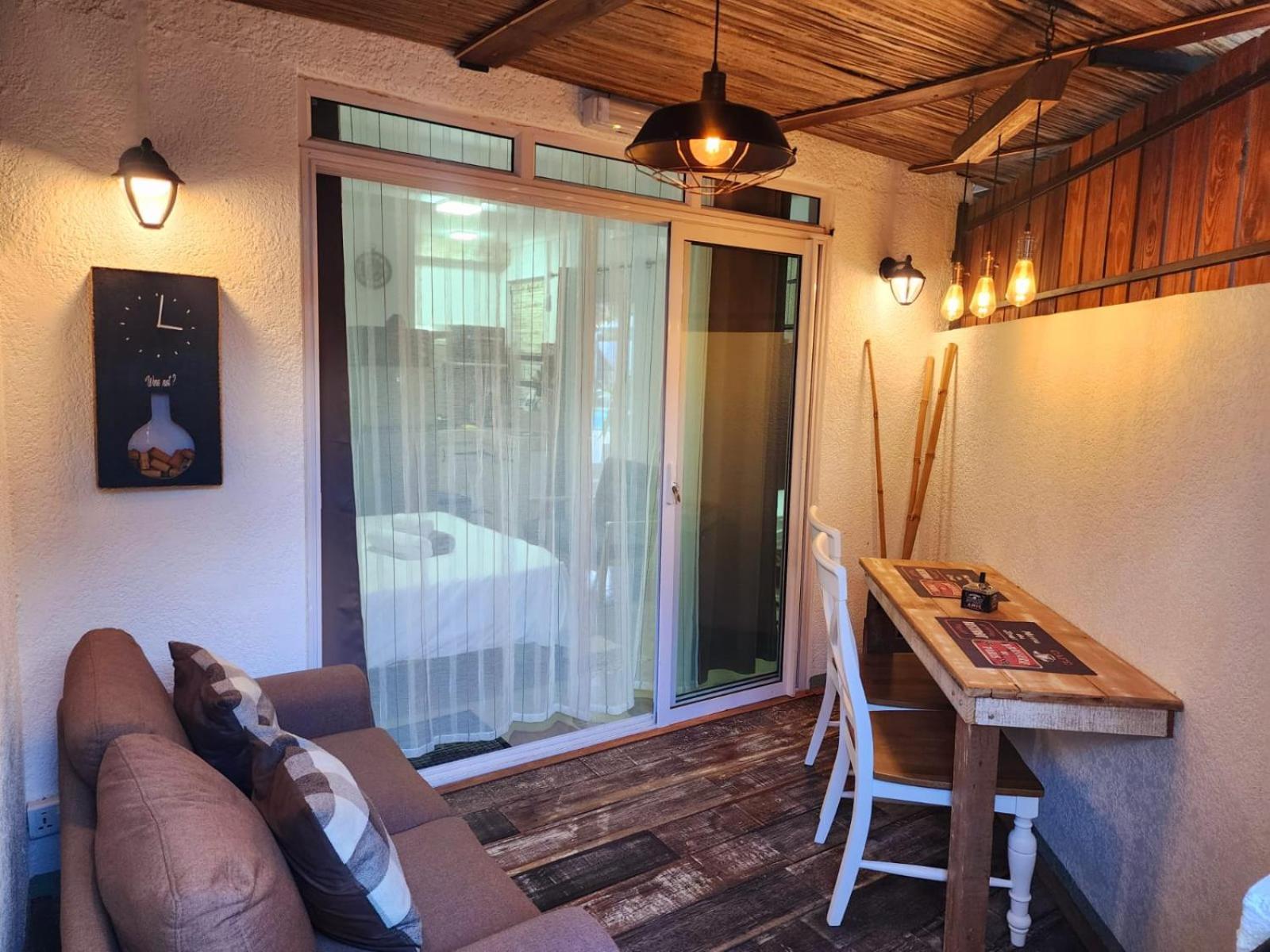 The Rustic Studio グランベ エクステリア 写真